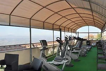 San Luca 4*