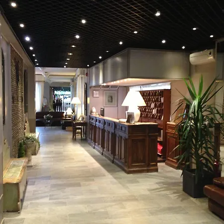 Отель San Luca 4*
